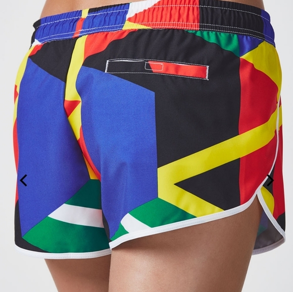 Fabletics Carrie abstract print running shorts - Picture 2 of 10